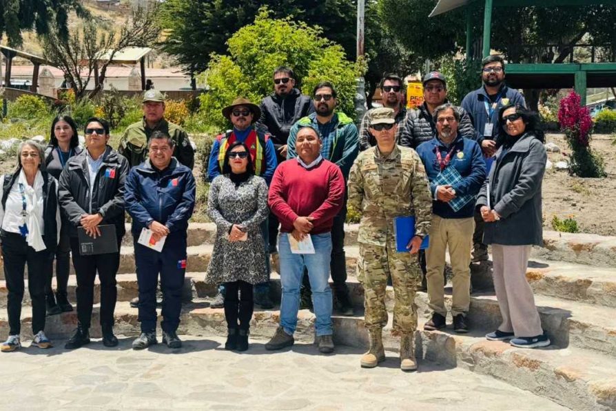 DPP Parinacota y SENAPRED presiden COGRID Provincial ante lluvias estivales y amenazas volcánicas en la provincia.