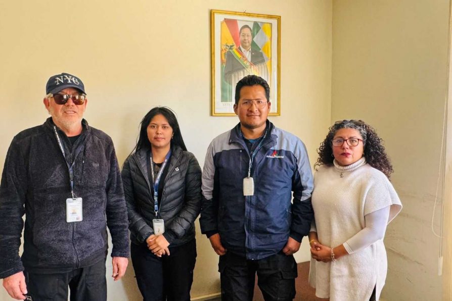 DPP de Parinacota participa en reunión binacional para fortalecer coordinación fronteriza con Bolivia.